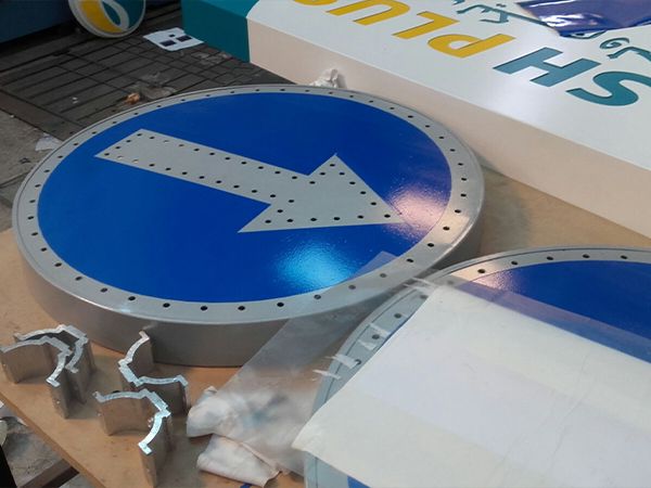 Manufacturing an LED traffic sign in the workshop